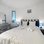 Apartment Blue Toscane T2 Terrasse, Parking Wi-fi *